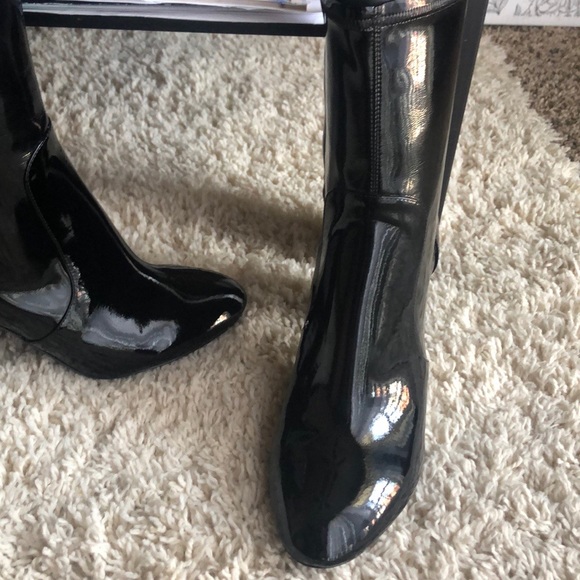 Louis Vuitton Ankle Boot ***Authentic*** - Picture 6 of 9